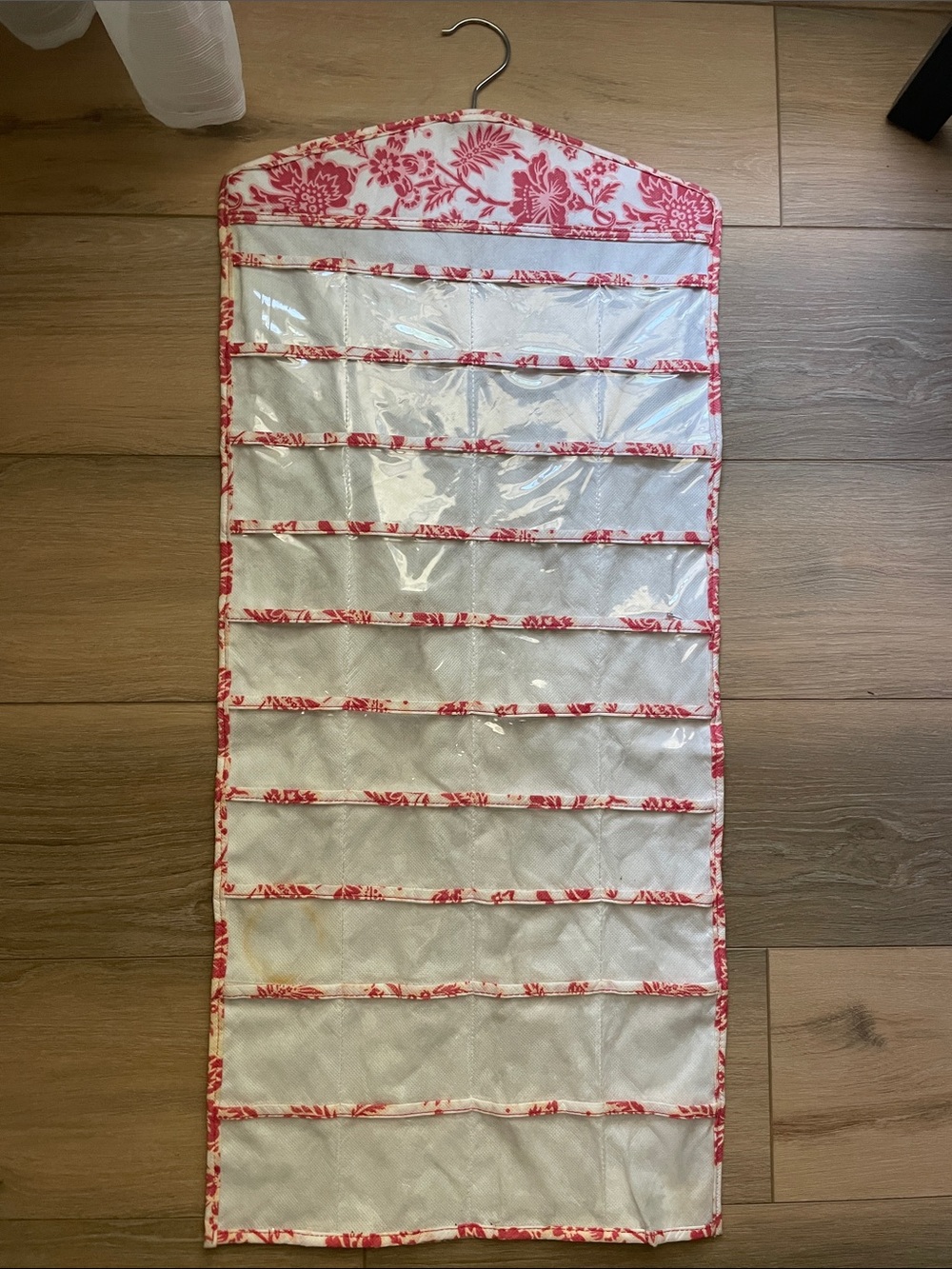 Hanging Jewelry Organizer with Clear Pockets - White & Red